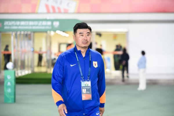 韩鹏：泽卡没出场因负伤  部位疼的厉害，李小恒未来会有更好的表现