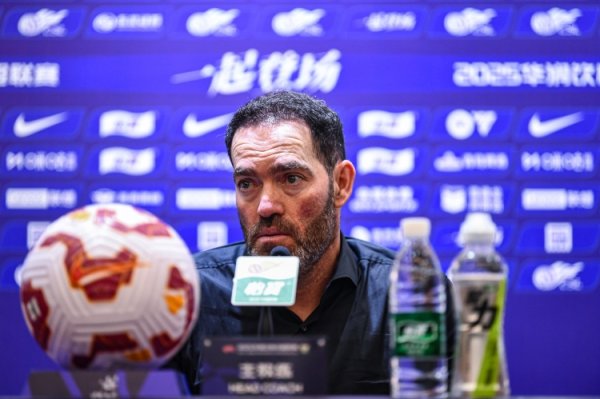 津媒：亚泰到保级危机时刻，苏亚雷斯策略  理念对保级队不太实用