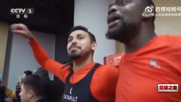 辽宁铁人：看看央视镜头下的一对活宝！