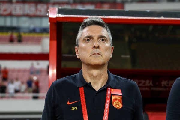 马德兴谈U22国足半场表现：防反打得可以，但老毛病是积分  能力差