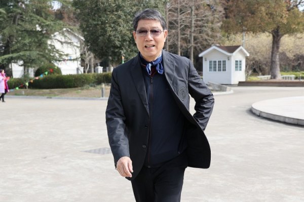 上海队击败山东队获全运会U20男足铜牌，徐根宝调侃：总比没牌好